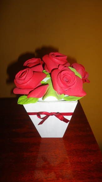 Cachepô com rosas